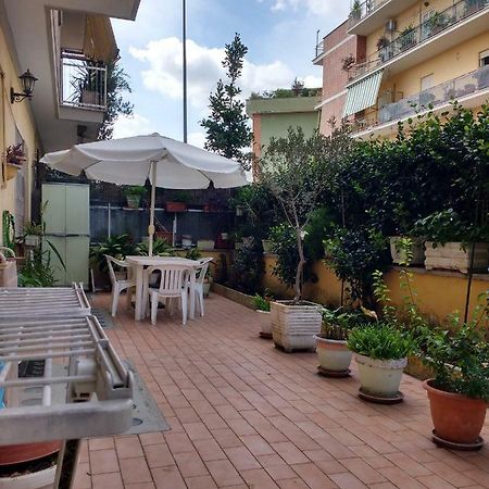 Apartamento Adrian House Roma Exterior foto